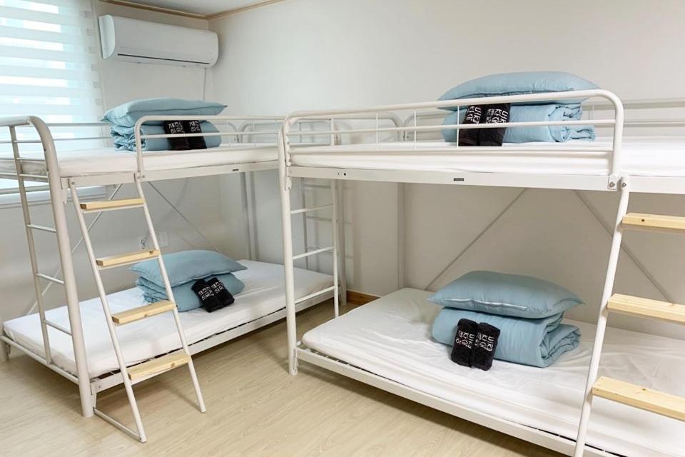 Jeju Guesthouse Togŭnnae Екстериор снимка
