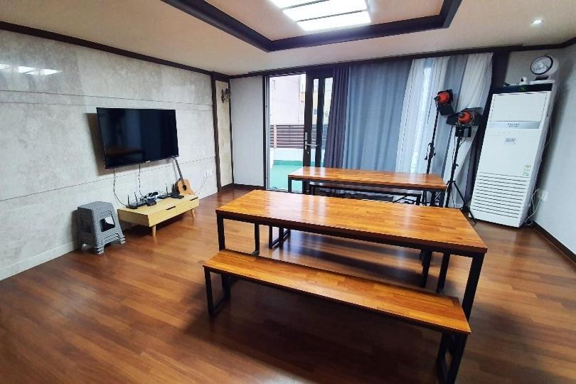 Jeju Guesthouse Togŭnnae Екстериор снимка